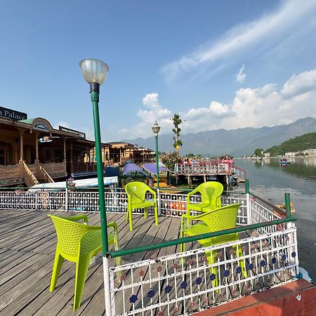New Sea Palace Houseboats Srinagar  Exterior photo