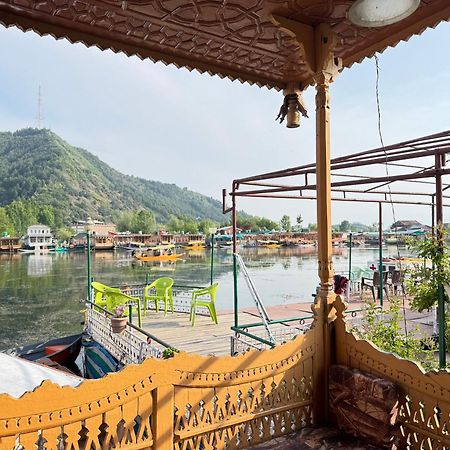 New Sea Palace Houseboats Srinagar  Exterior photo