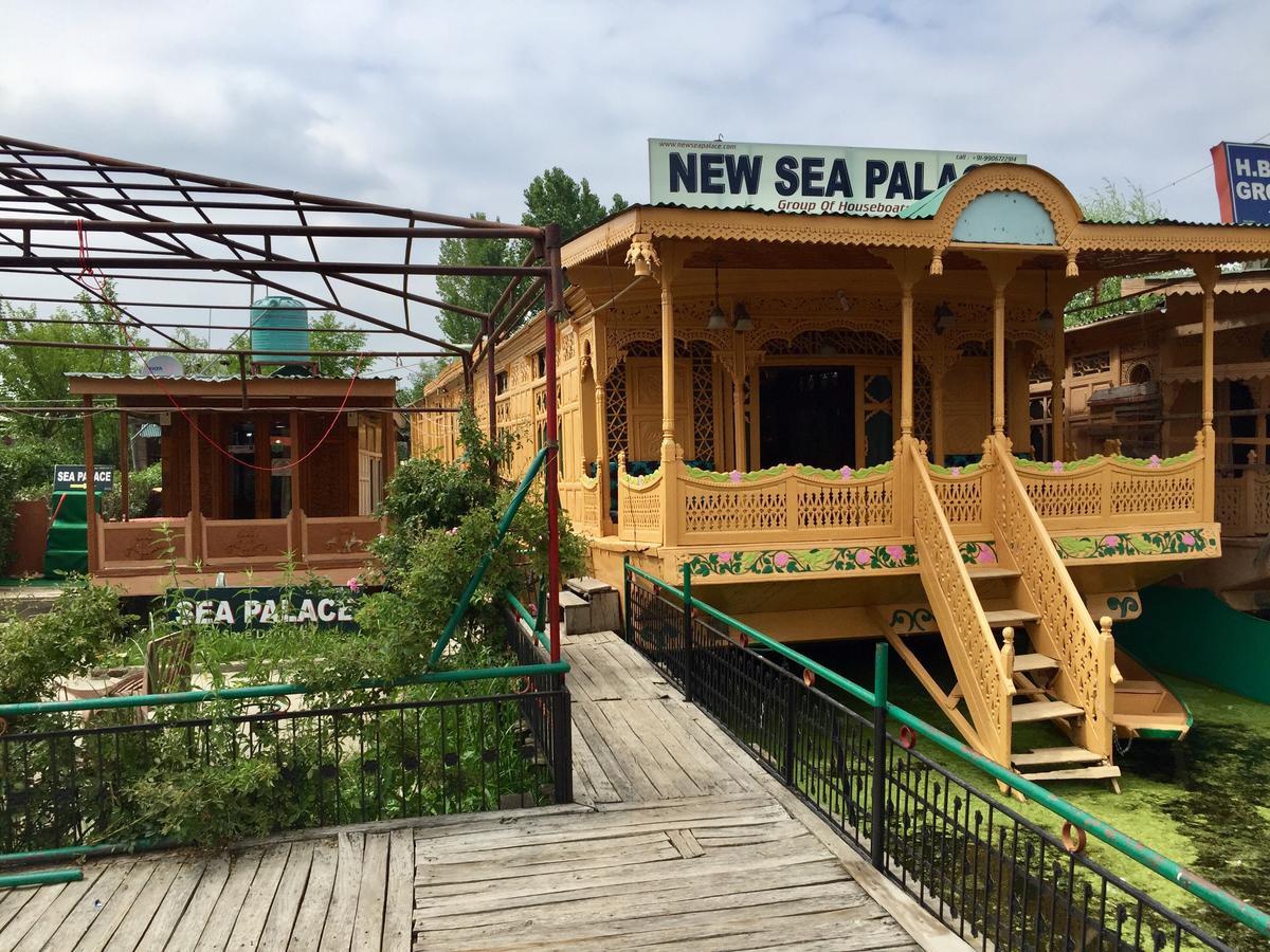 New Sea Palace Houseboats Srinagar  Exterior photo